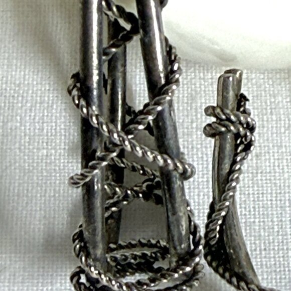 Vintage Grey Silver Tone Twisted Wire Hoop Earrings – Industrial Style - Picture 4 of 9